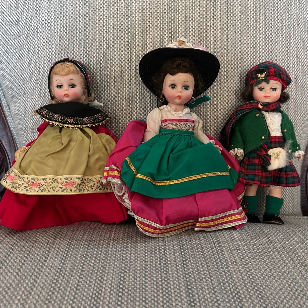 Madame Alexander Vibrant Red and Green Dolls Collection